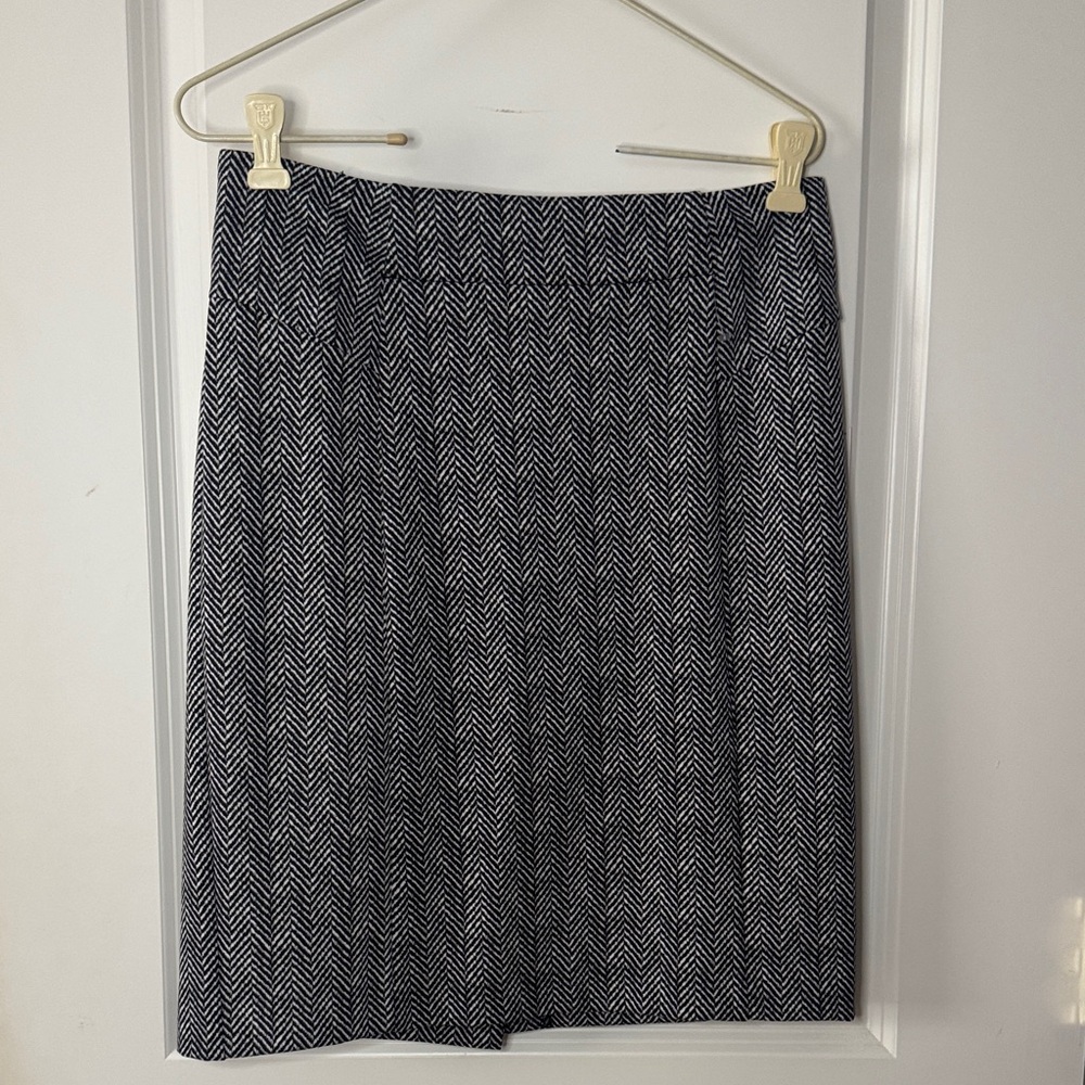 NEW Michael Michael Kors Herringbone Pencil Skirt Size 4 Black‎ White Back Zip